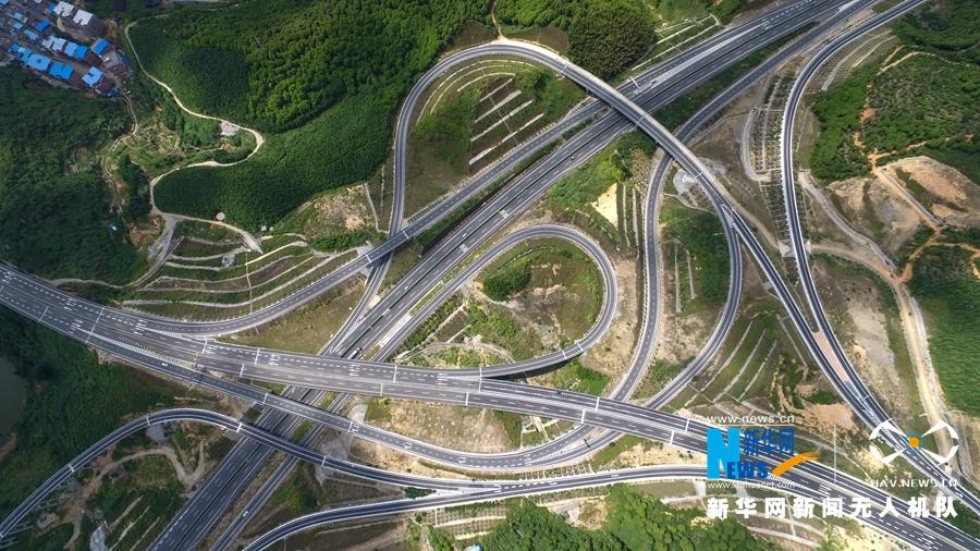 福建高速路网全景图，畅行未来，一路风光无限